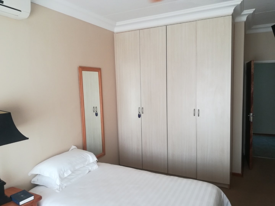 To Let 3 Bedroom Property for Rent in Riebeeckstad Free State